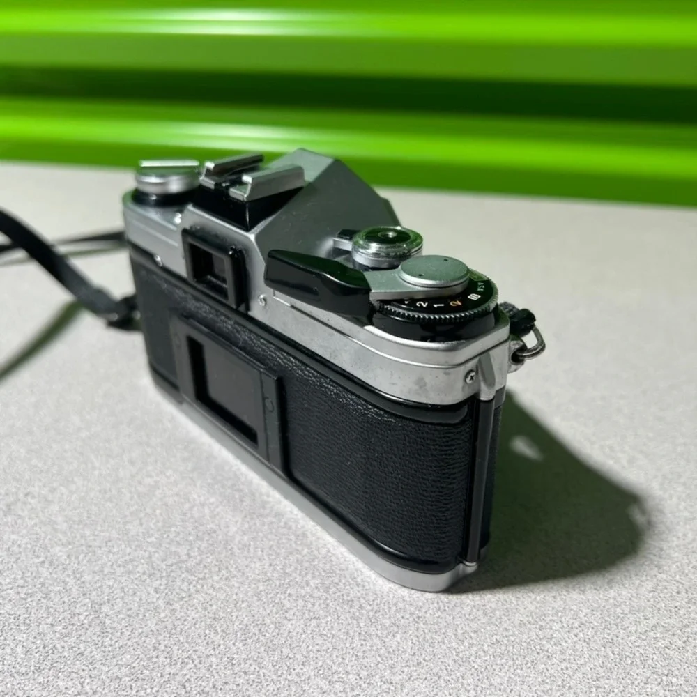 Canon AE-1 35mm SLR Film Camera Body Vintage Silver Black Japan 2386617